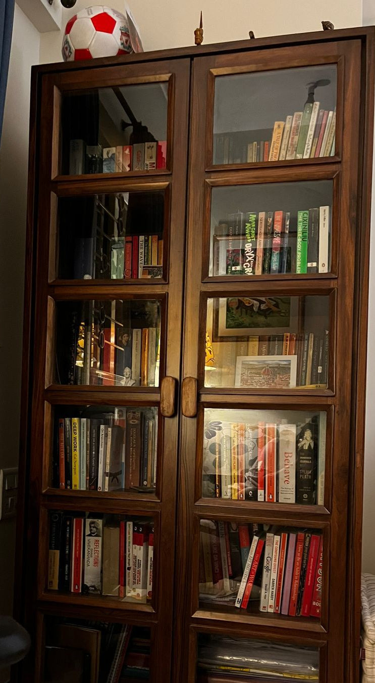 Bespoke Bookshelf - Kapaatika