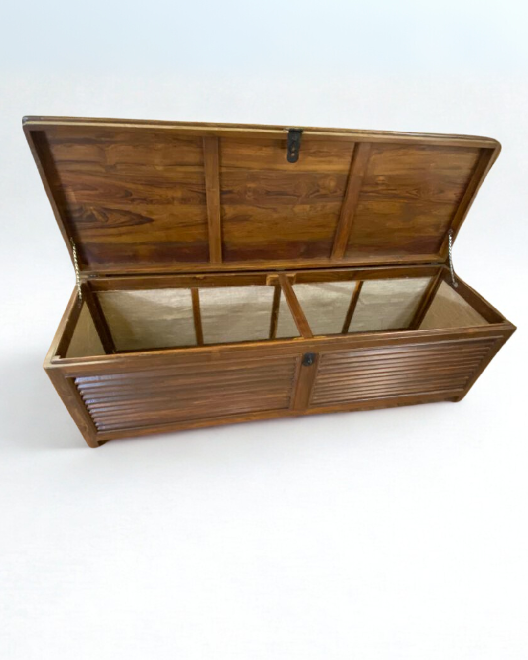 Sandukah - The Bespoke outdoor Teakwood Storage Trunk