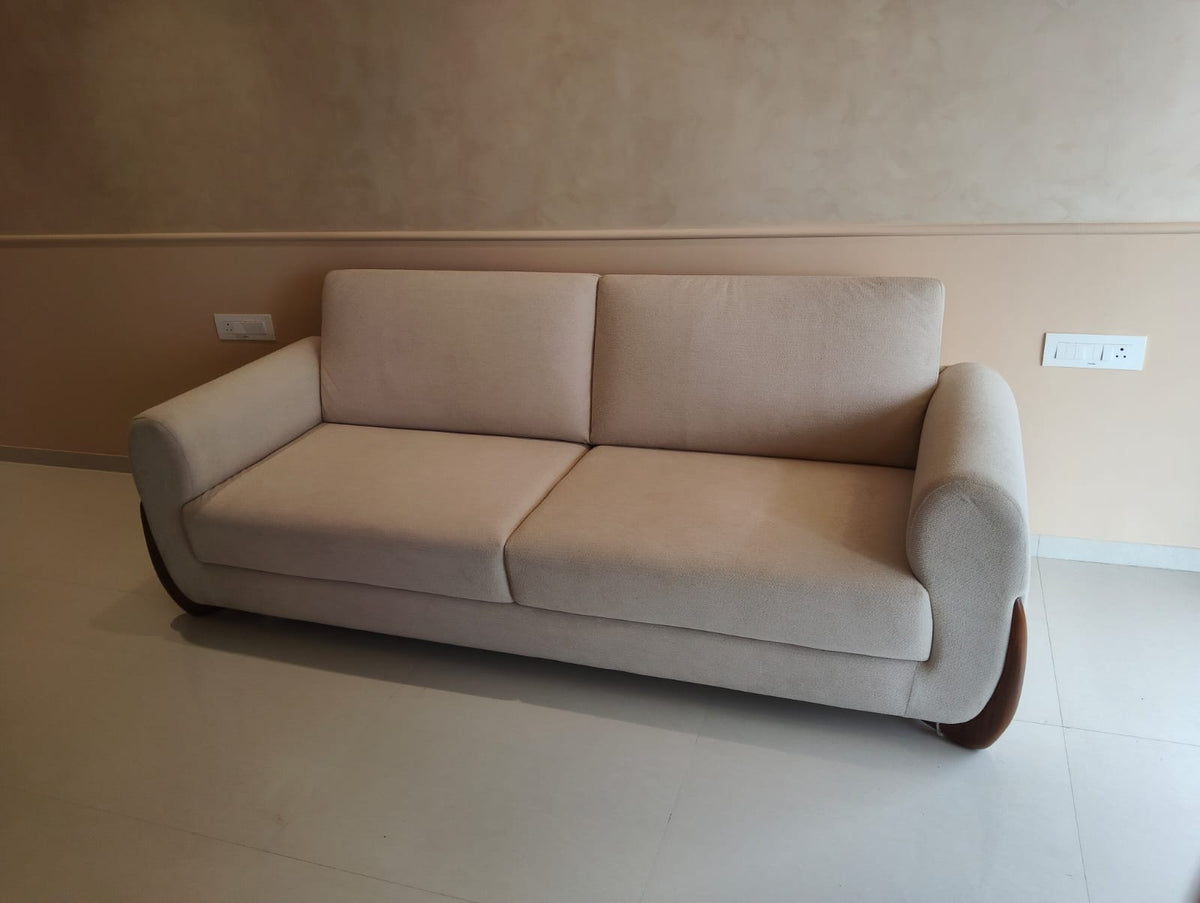 Saumya Sofa