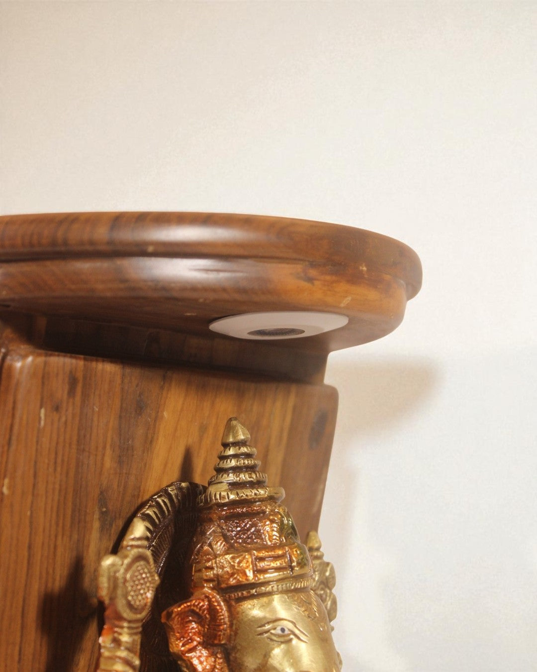 Shri Ganesh Teakwood Temple (Alay) – Gajanan