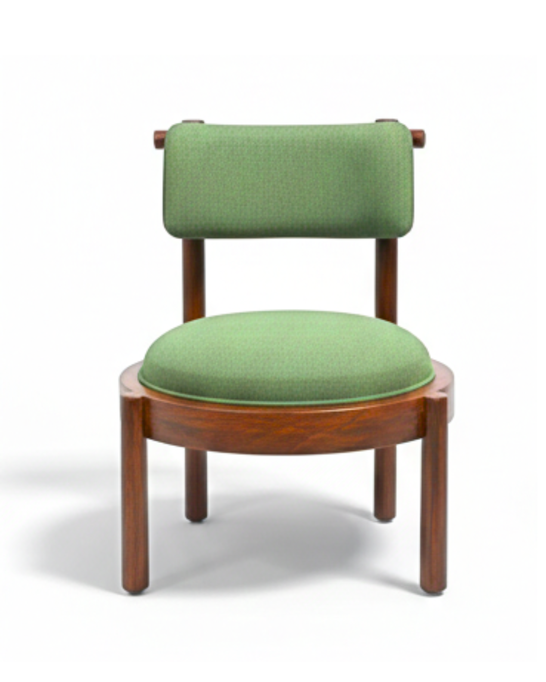 Ausira Harita, the reversible accent Chair