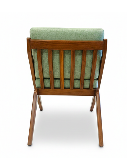 Ausira- Pravaah , the accent chair