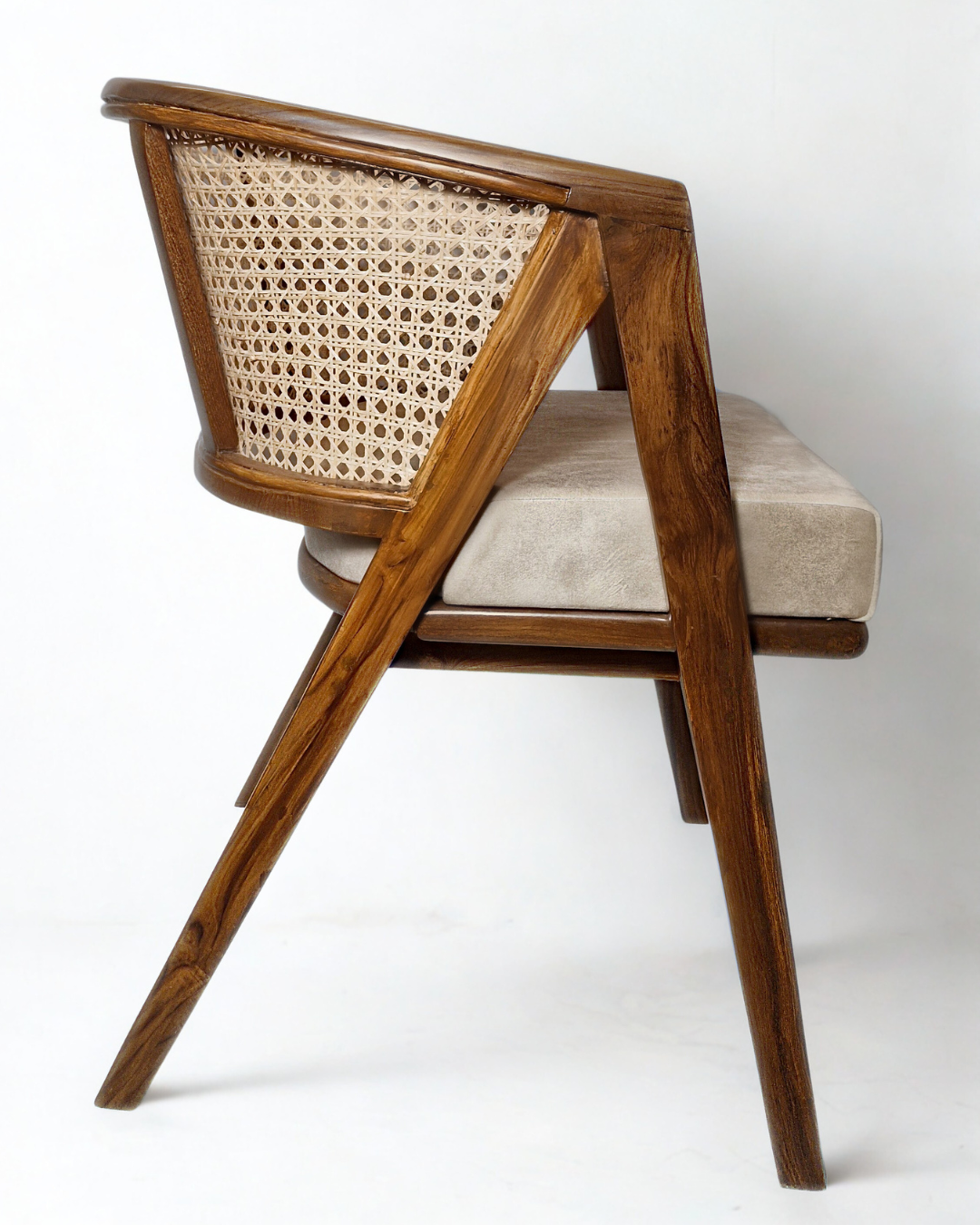 Dining chair- Rattan Tejas