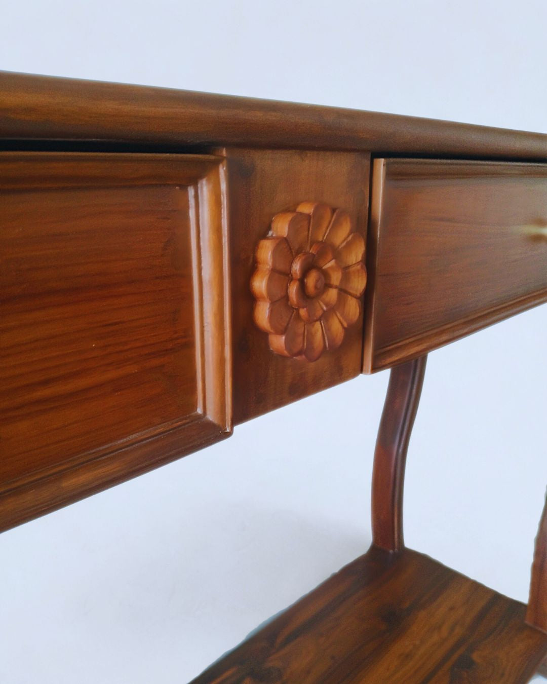 Victorian Elegance– Bespoke Teakwood Console