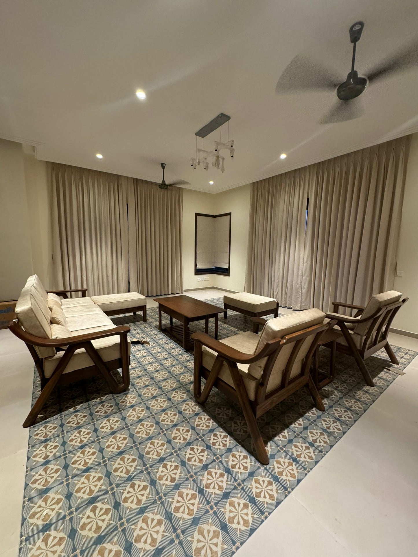 Bespoke Living sitting - Sahasan