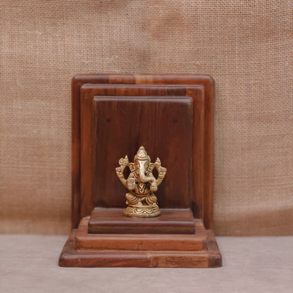 Shree Ganesh Alay, Vighnarajaya Teakwood Temple