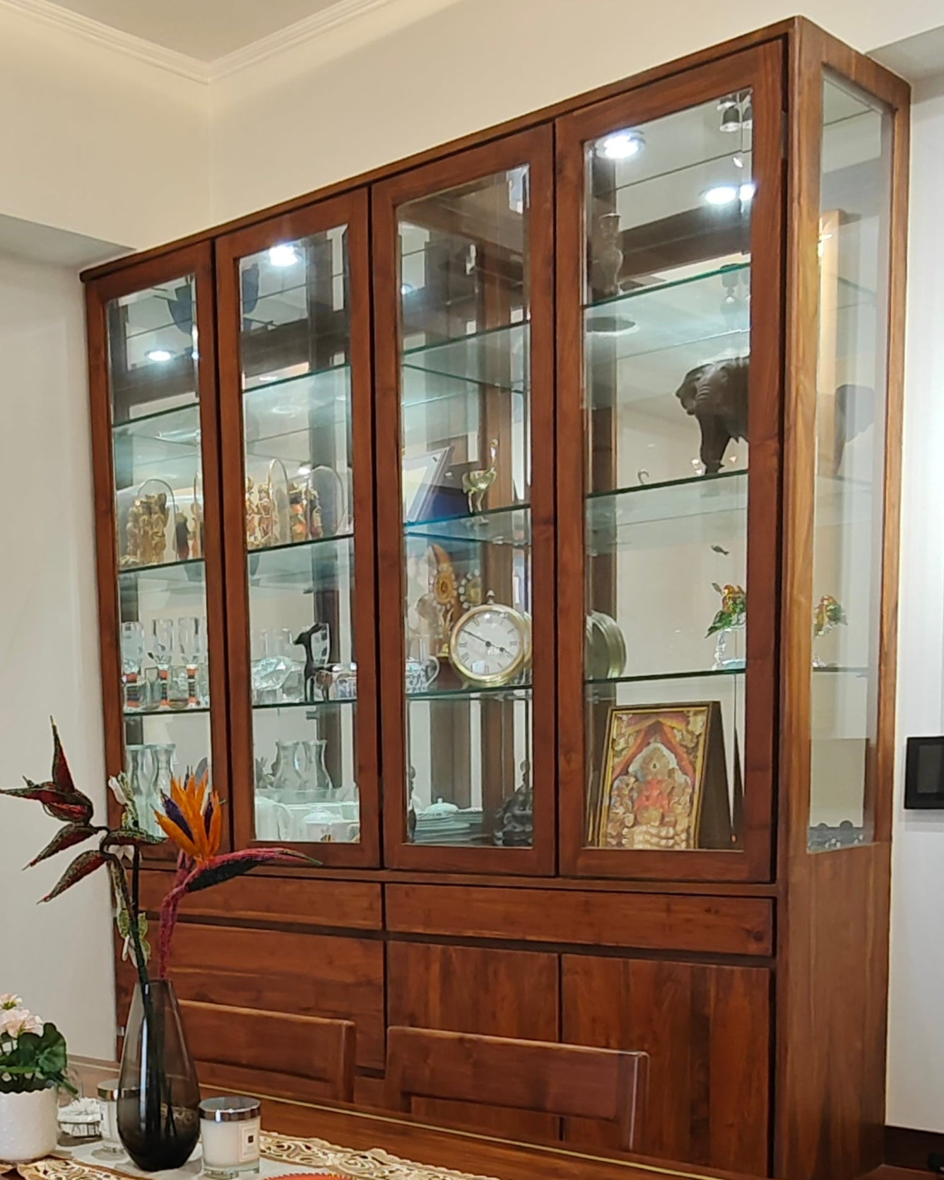 Designer Crockery cabinet