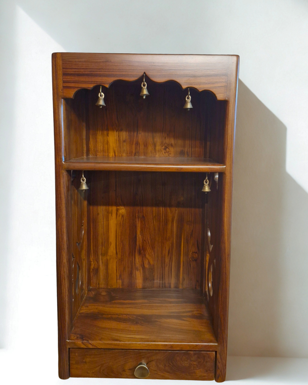 Temple - Alaya on the wall