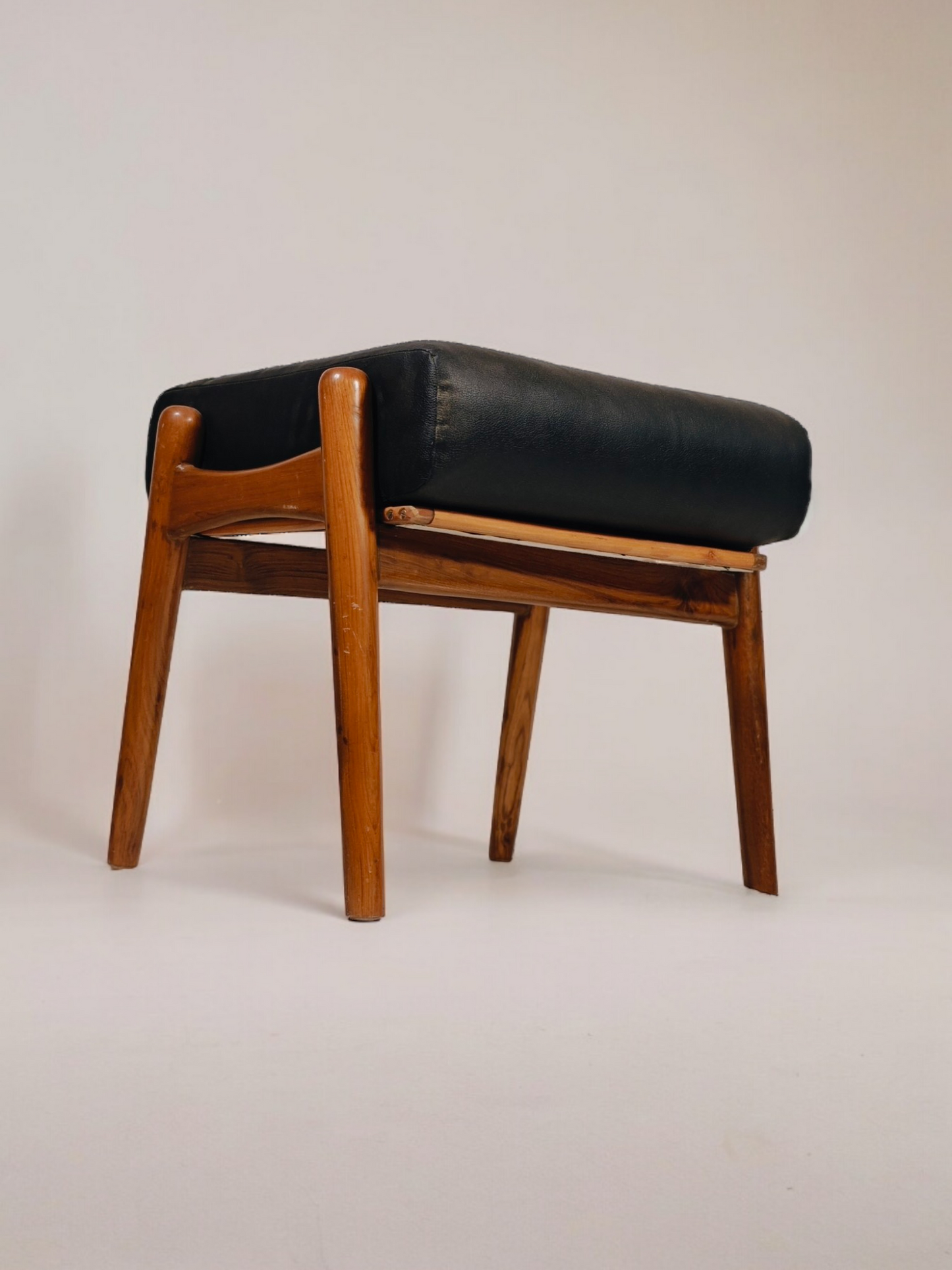 Teakwood Pouffe - Taboret