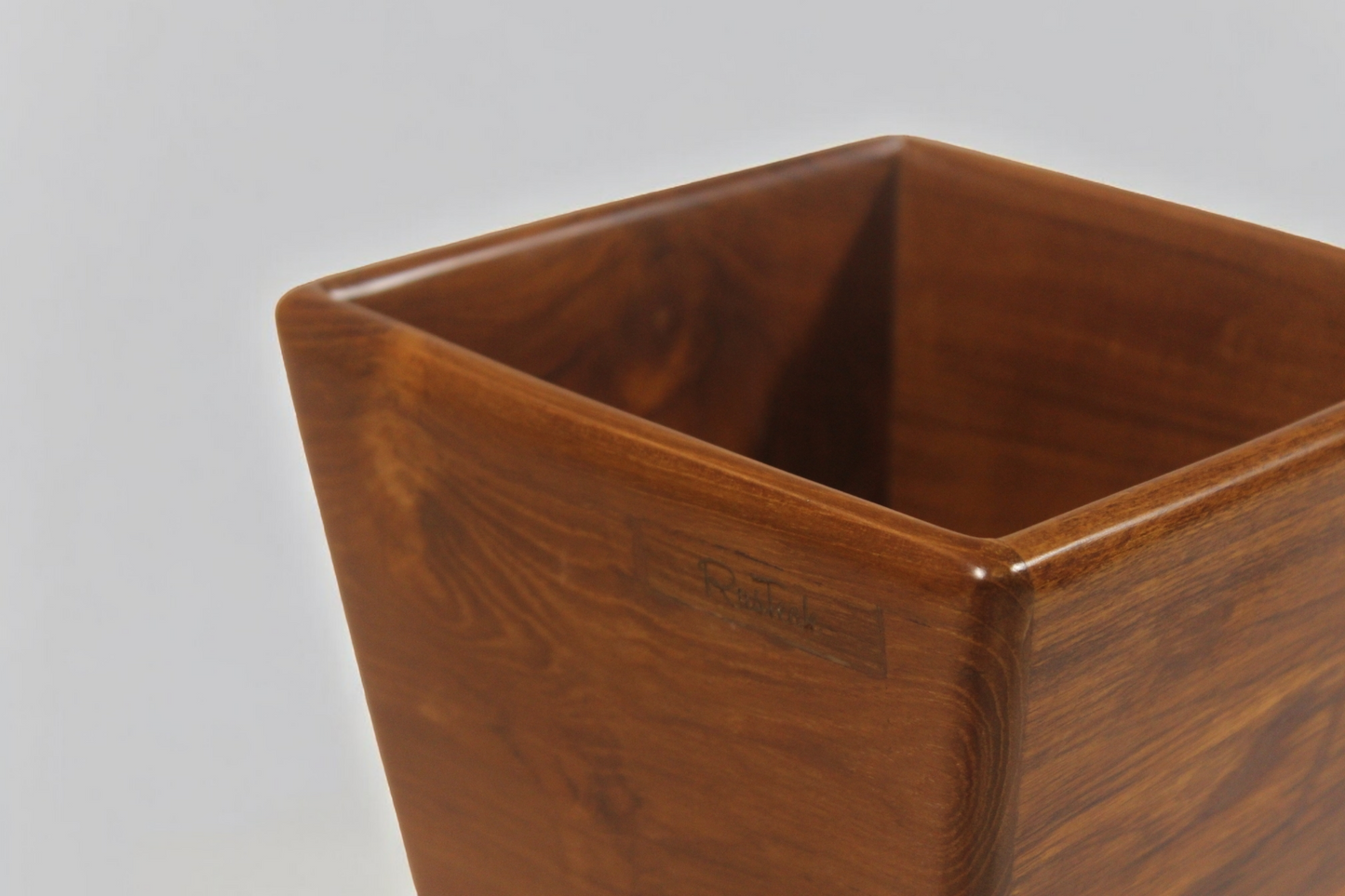 Sanku' Patr  - Teakwood Organizers