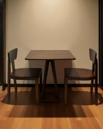 Dining set - Yugm