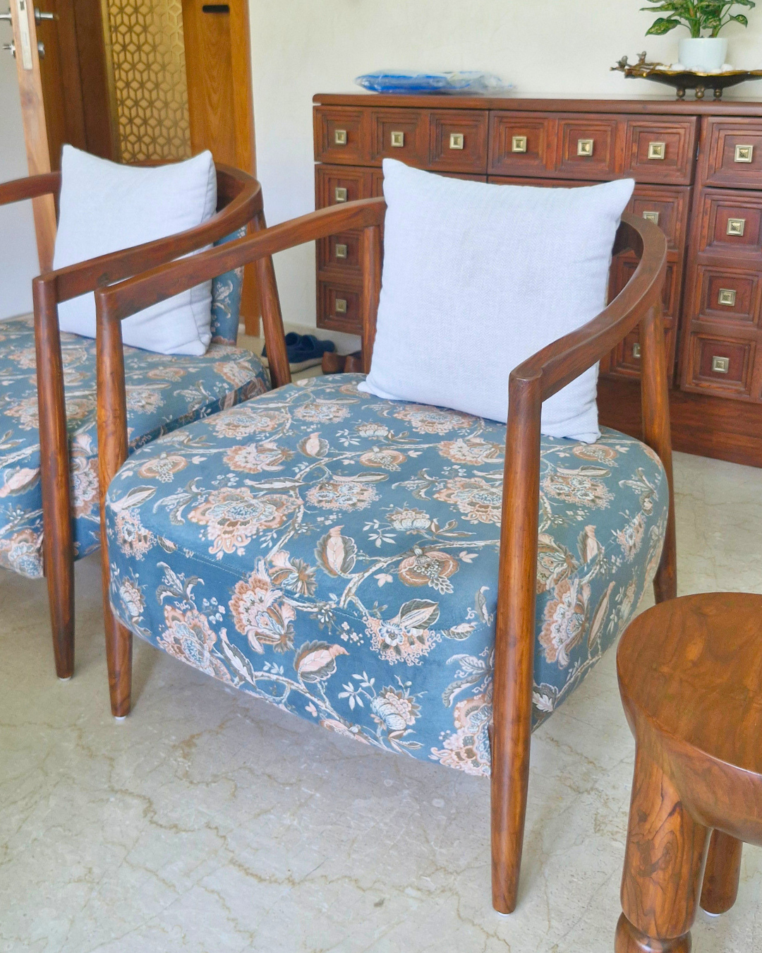 Suksma - Teakwood Lounge Chair