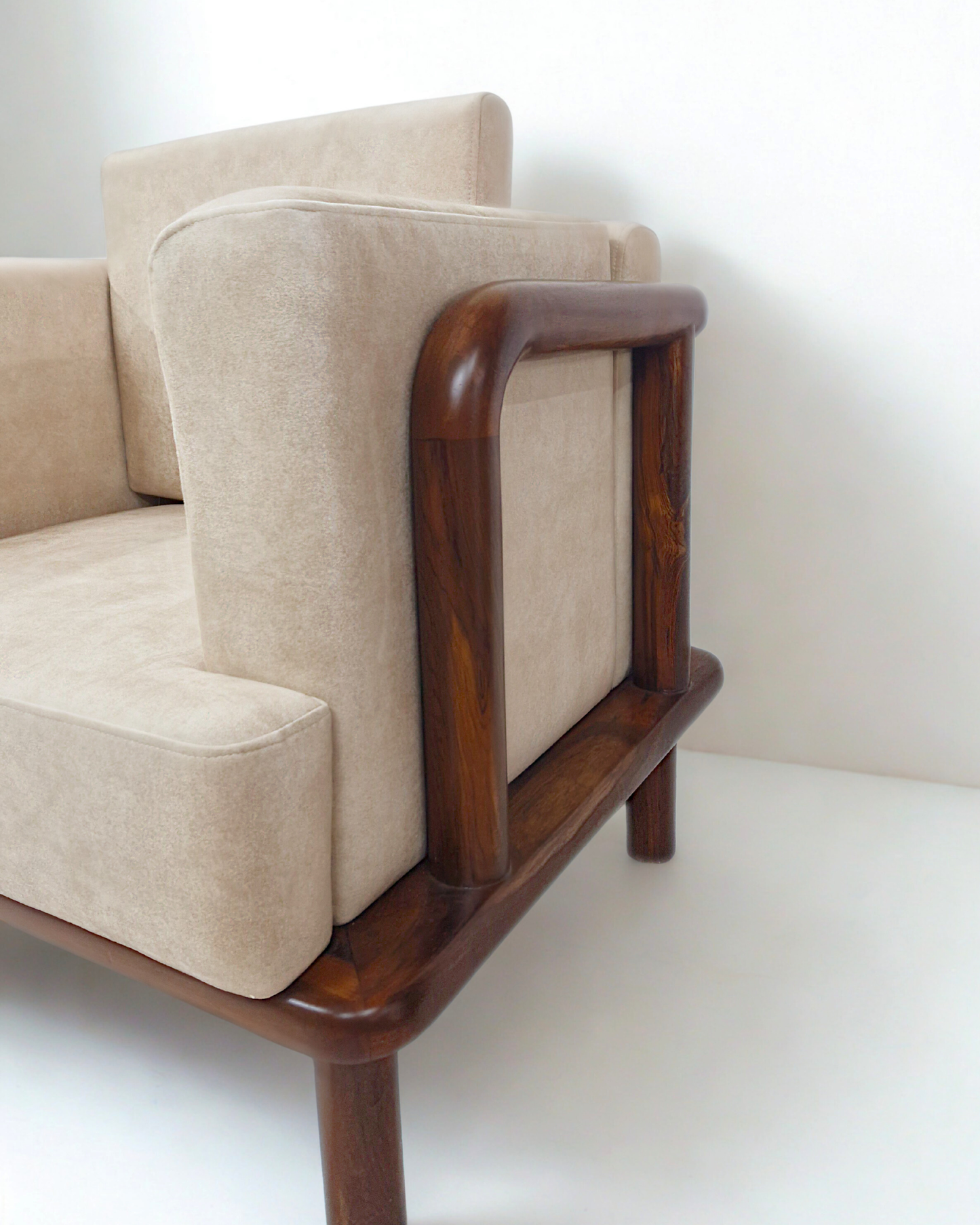 Accent chair Rajadanda