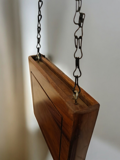 Vikriya Sleek - Teakwood Lamp