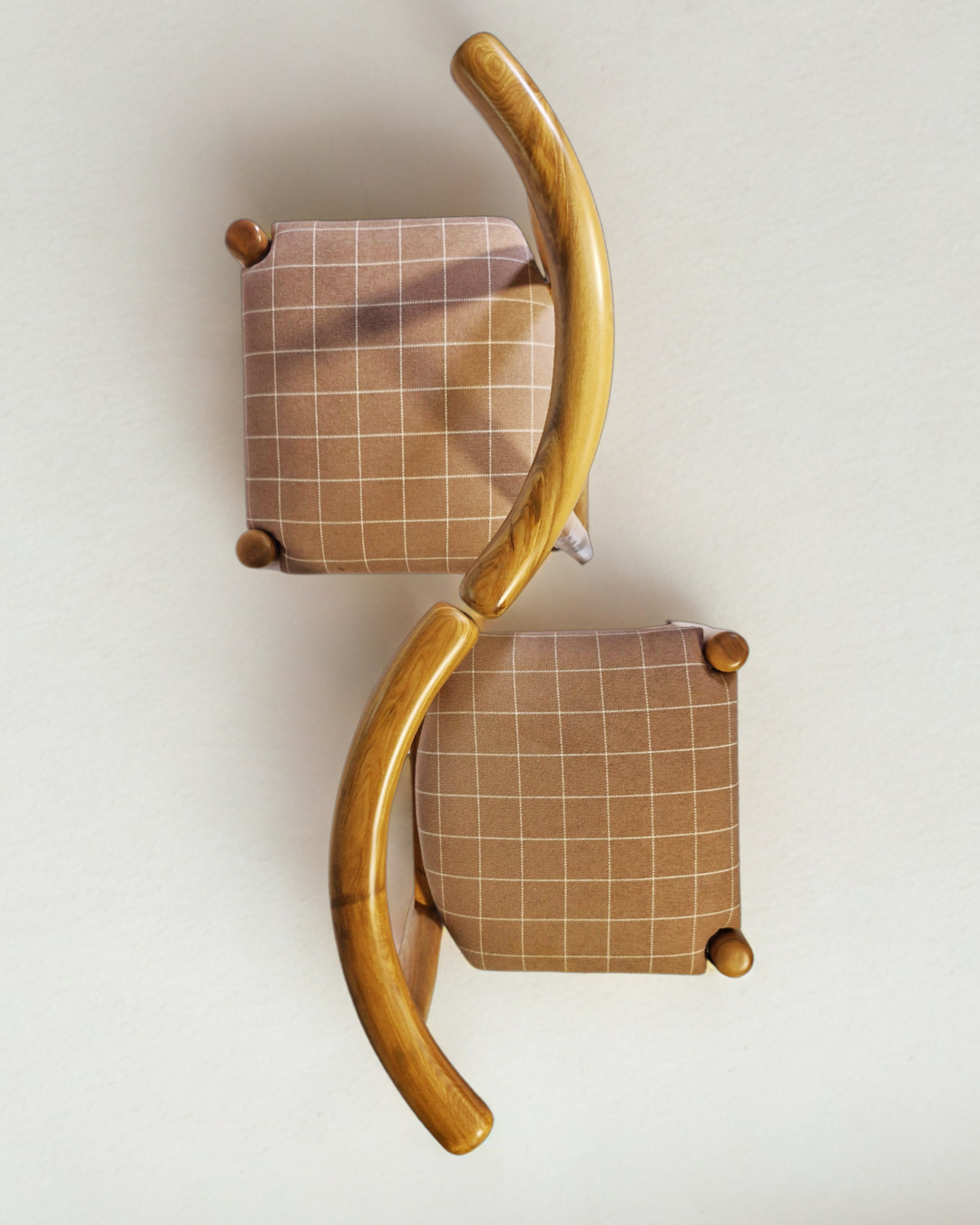 set of 2 wooden high chair or bar chair 