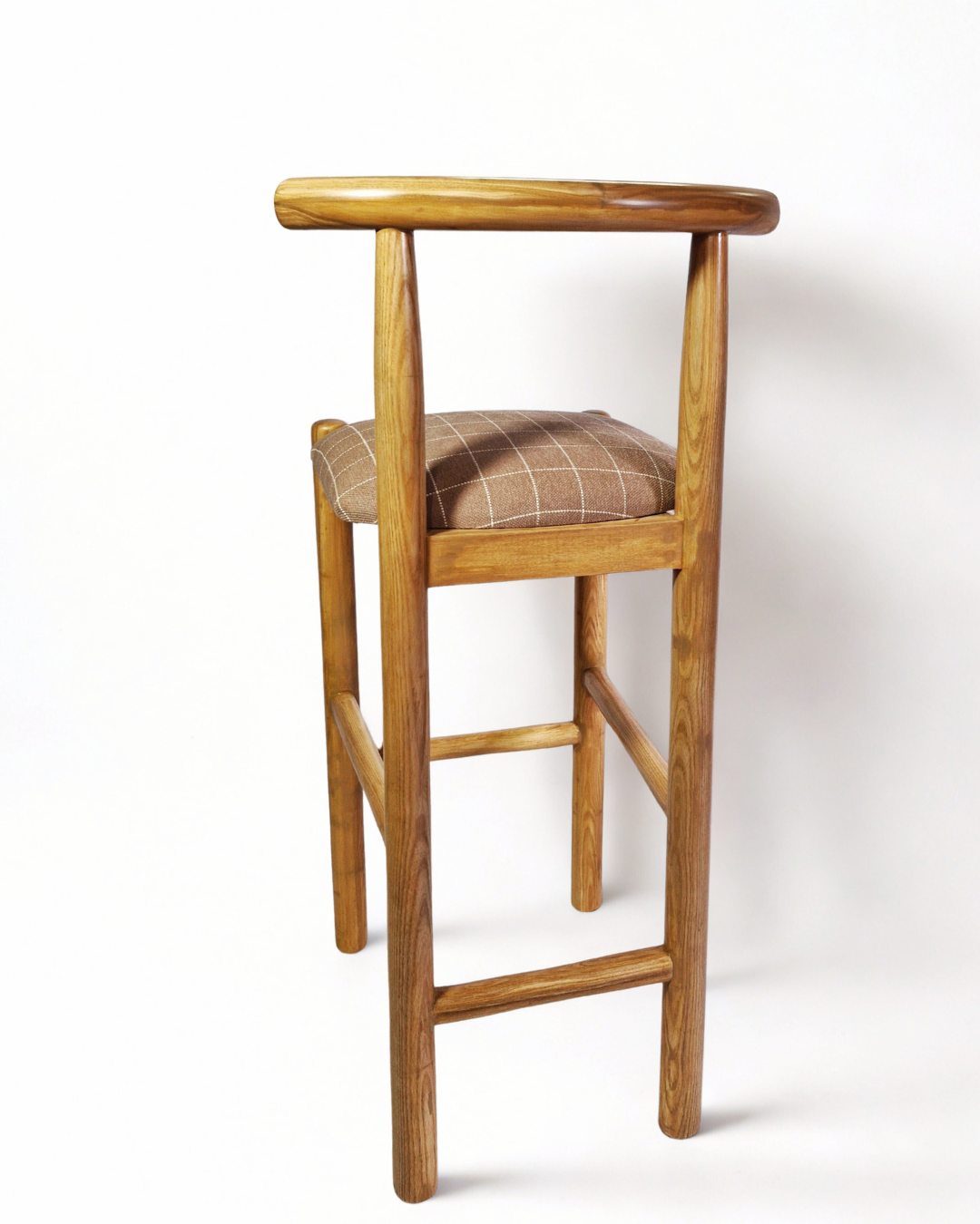 bar chair or high chair with curved back