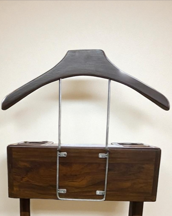 Bespoke Teakwood Men's Vanity - Coat Hangar