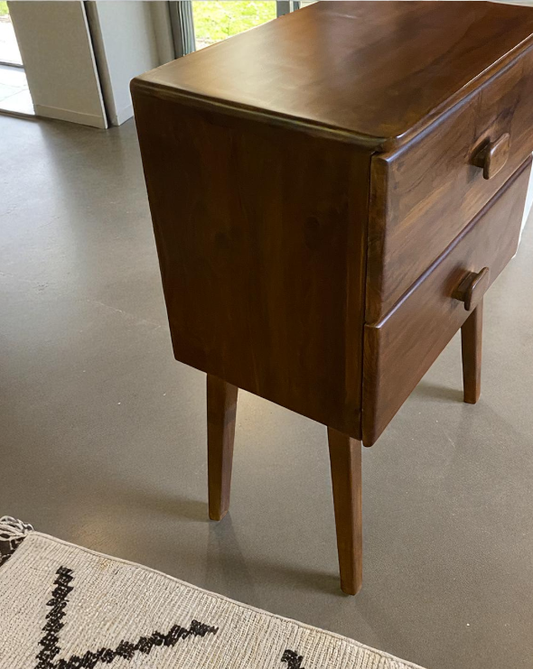 Prah' - The Bespoke Teakwood Radio table